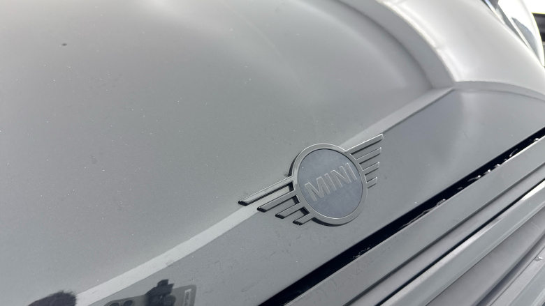 MINI Hatchback 1.5 Cooper Exclusive 3dr Auto Petrol Hatchback